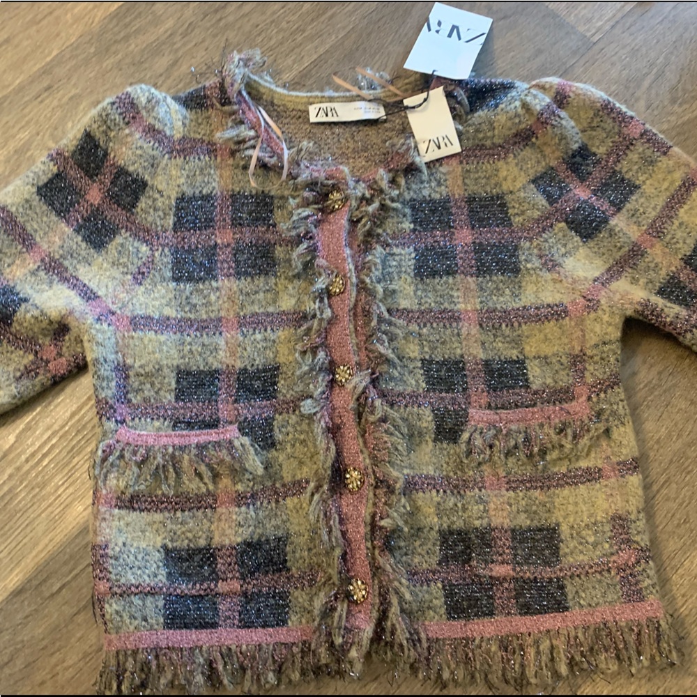 Zara sweater skirt and top.  Never worn with tags.